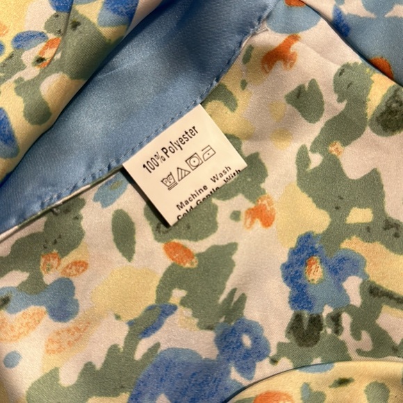 Women’s top - Picture 5 of 5